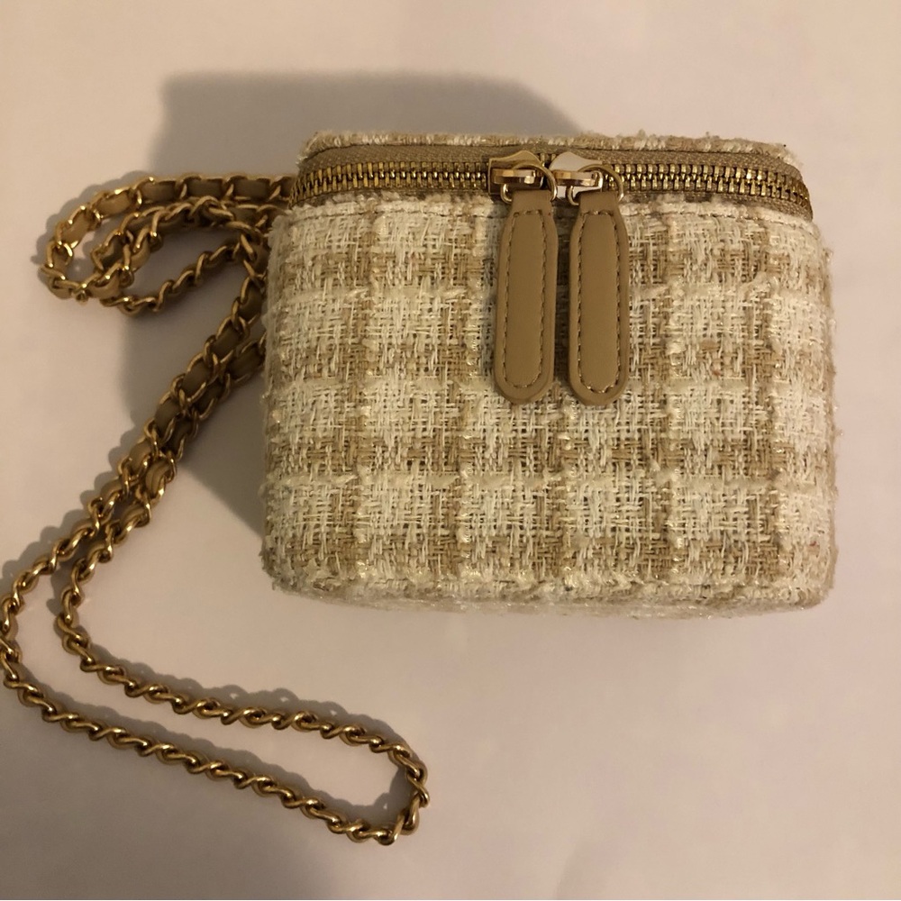 Chic Tweed Crossbody Bag - Cream and Tan - Picture 2 of 9